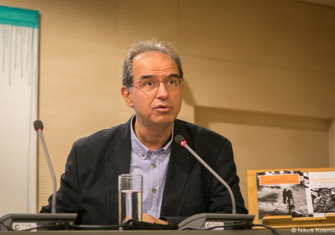 CC(by-nc-sa) Nikos Kosmidis