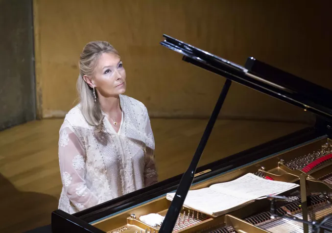 ©www.elizabethsombart.com