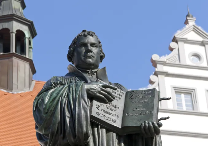 ©istock/typo-graphics