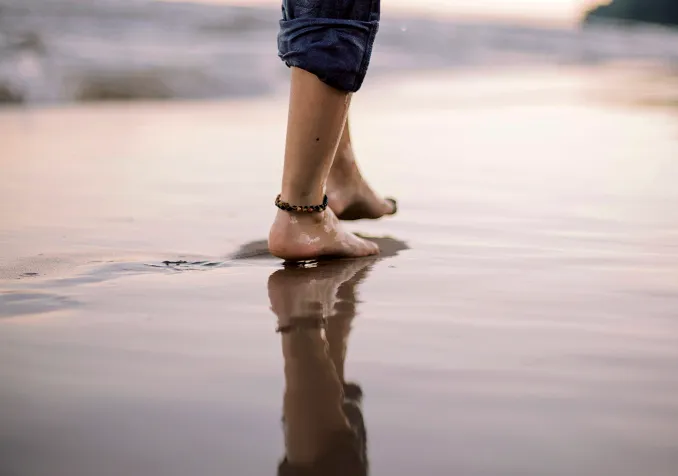 Un culte synodal « sur la pointe des pieds ». © Steven Aguilar – unsplash