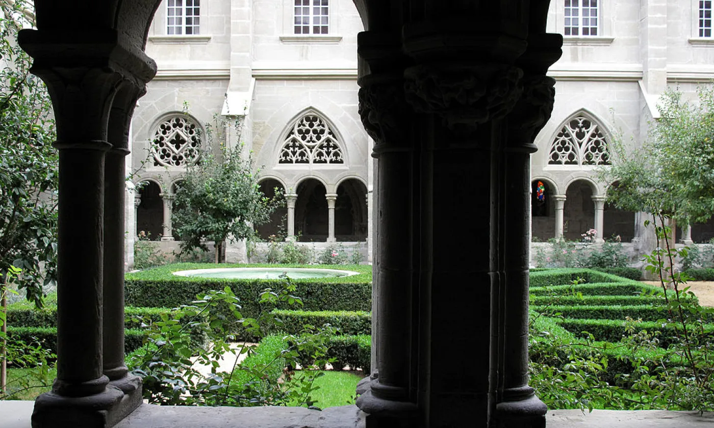 ©Archipat, CC BY-SA 3.0 Wikimedia Commons